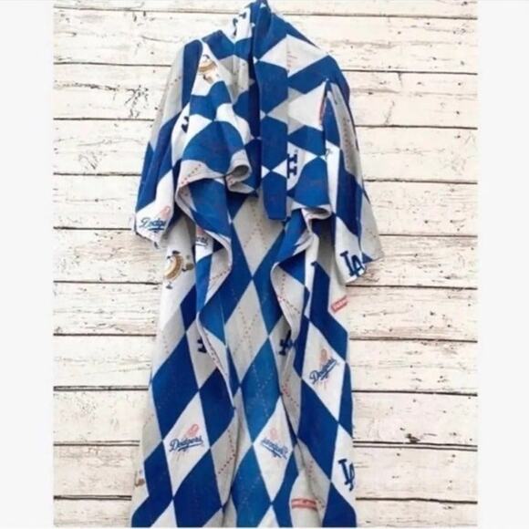LOS ANGELES DODGERS Fleece Blanket Robe - Picture 1 of 7